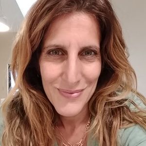 Meet your Posher, Yifat